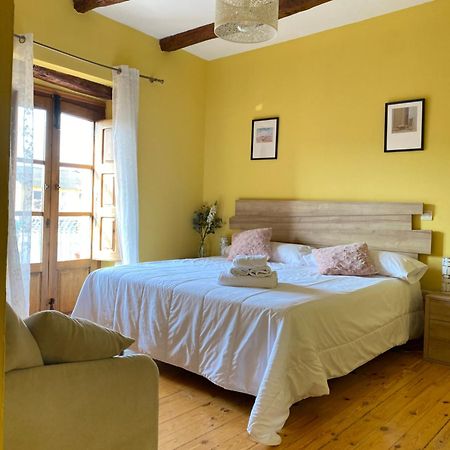 Hotel Restaurante Agapio De Tresnino 킨타니야 데 오네시모 외부 사진
