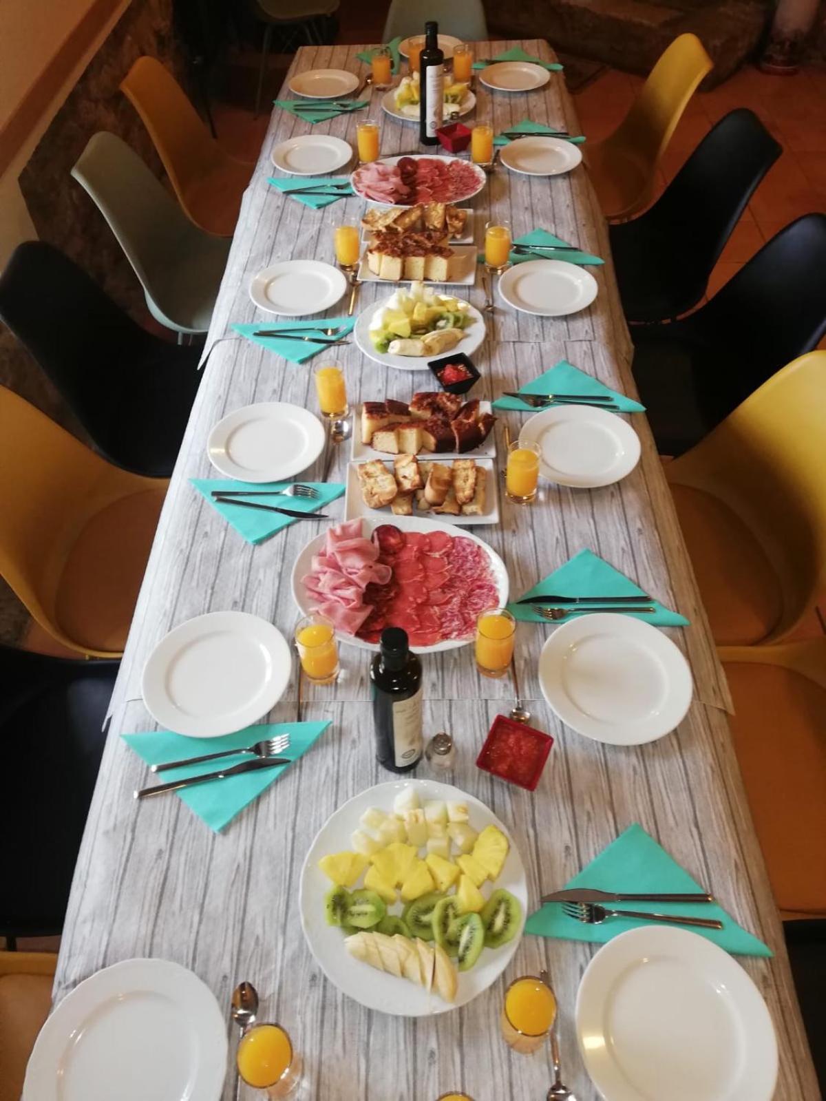 Hotel Restaurante Agapio De Tresnino 킨타니야 데 오네시모 외부 사진