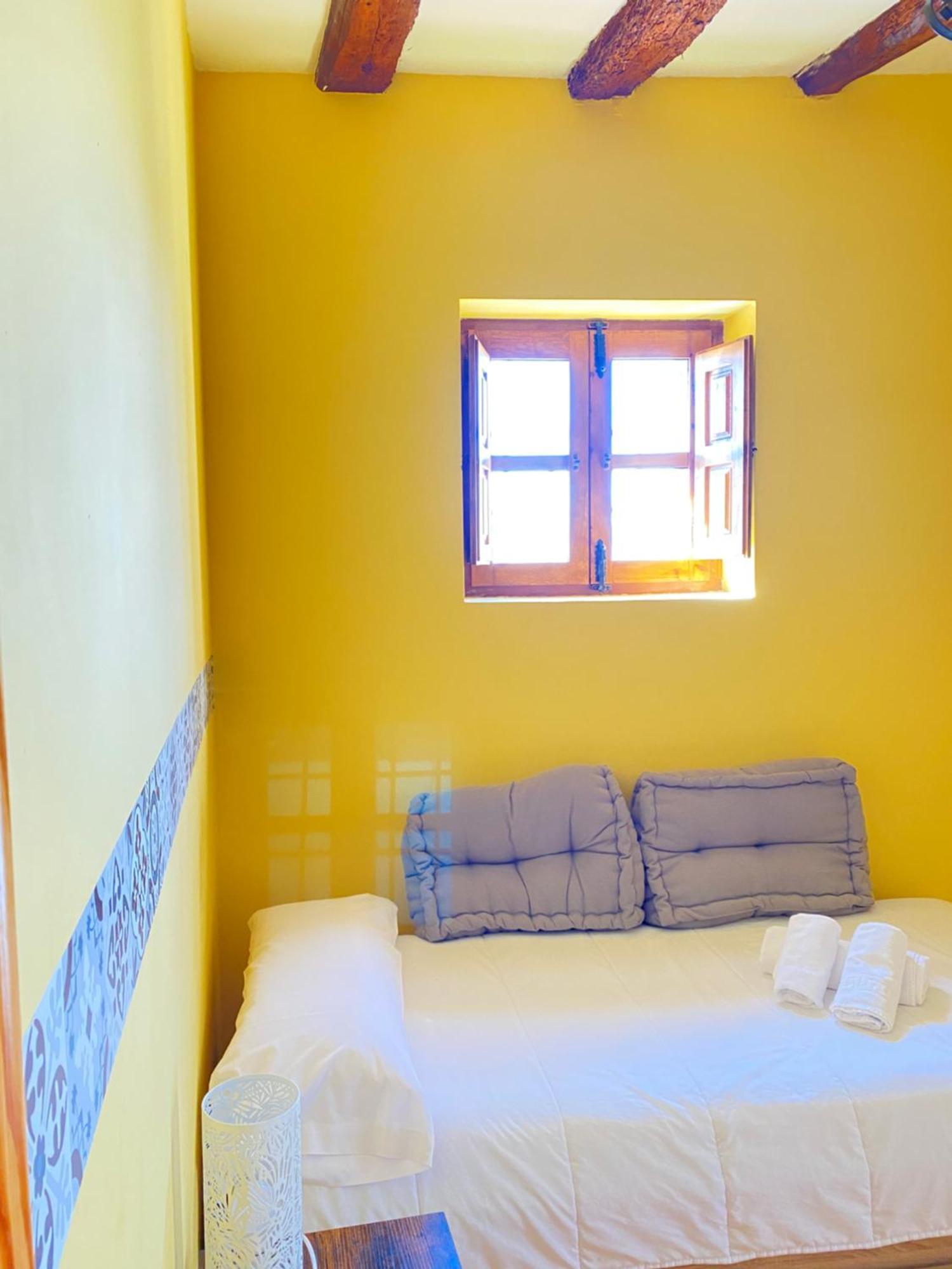 Hotel Restaurante Agapio De Tresnino 킨타니야 데 오네시모 외부 사진