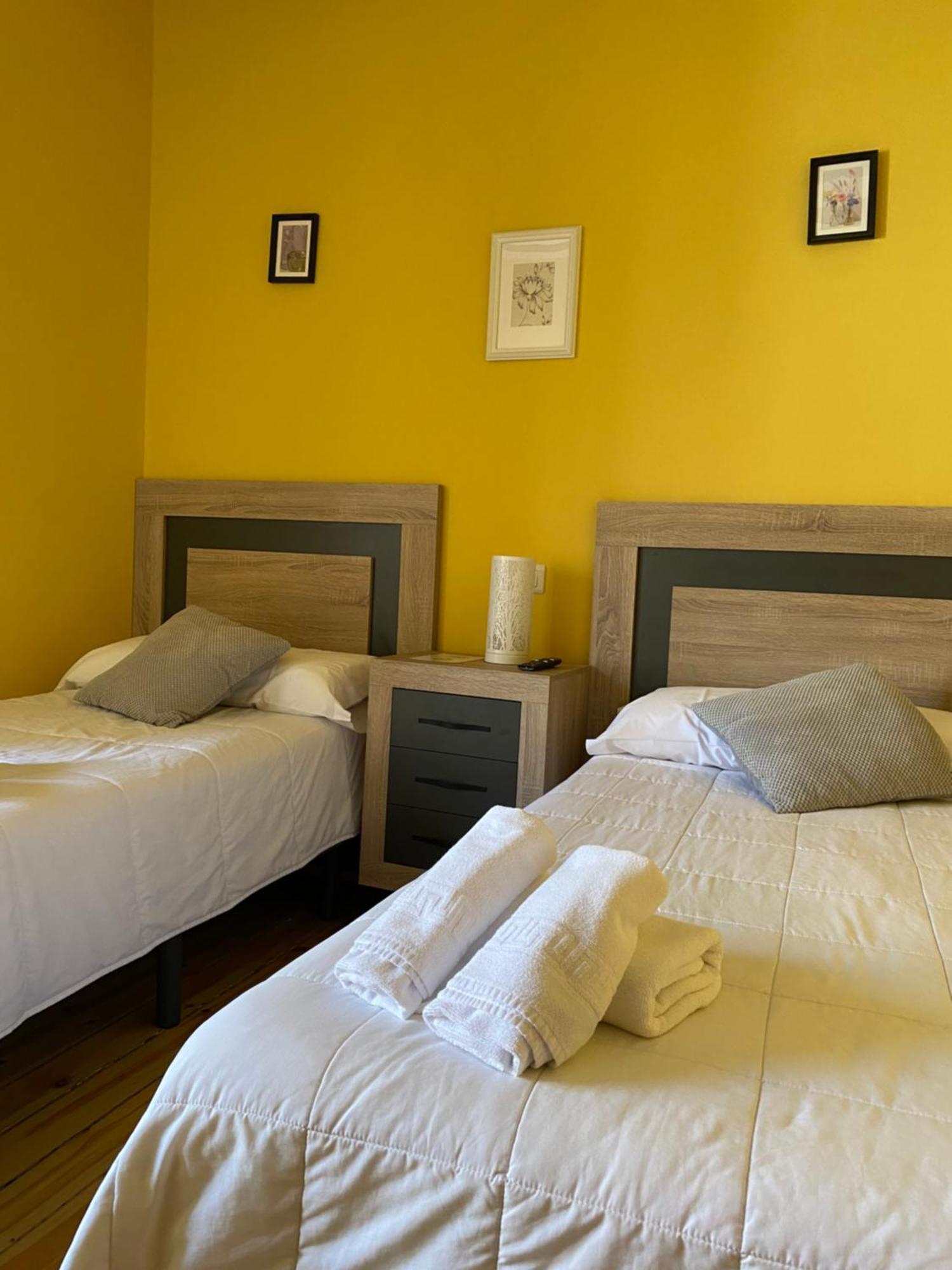 Hotel Restaurante Agapio De Tresnino 킨타니야 데 오네시모 외부 사진